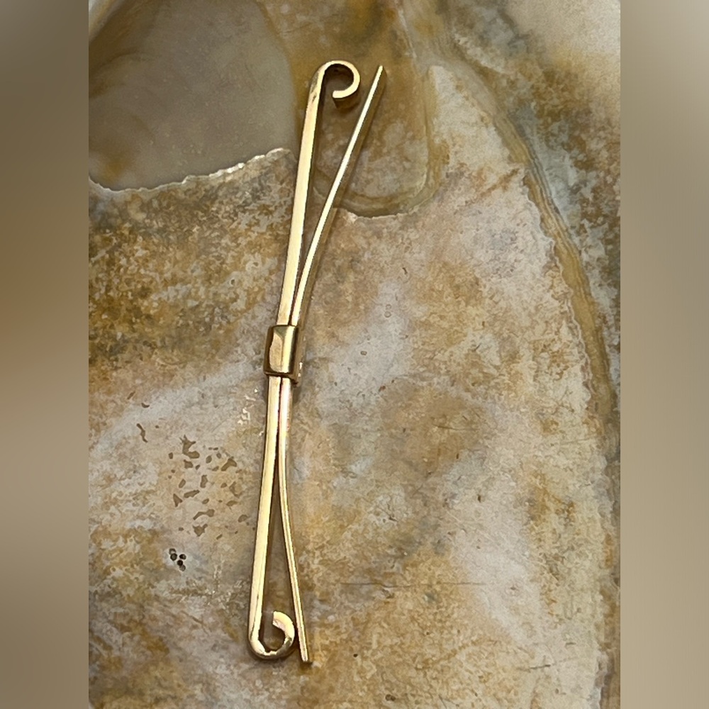 Vintage 14K Solid Yellow Gold Etched Bar Pin Brooch 4.9 gram 2”Long